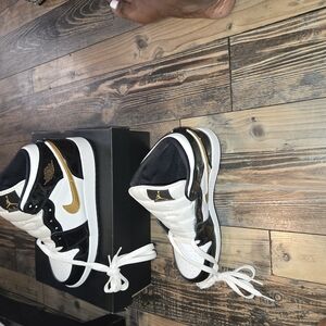 Nwt Jordan Kids Sneakers Black White Gold